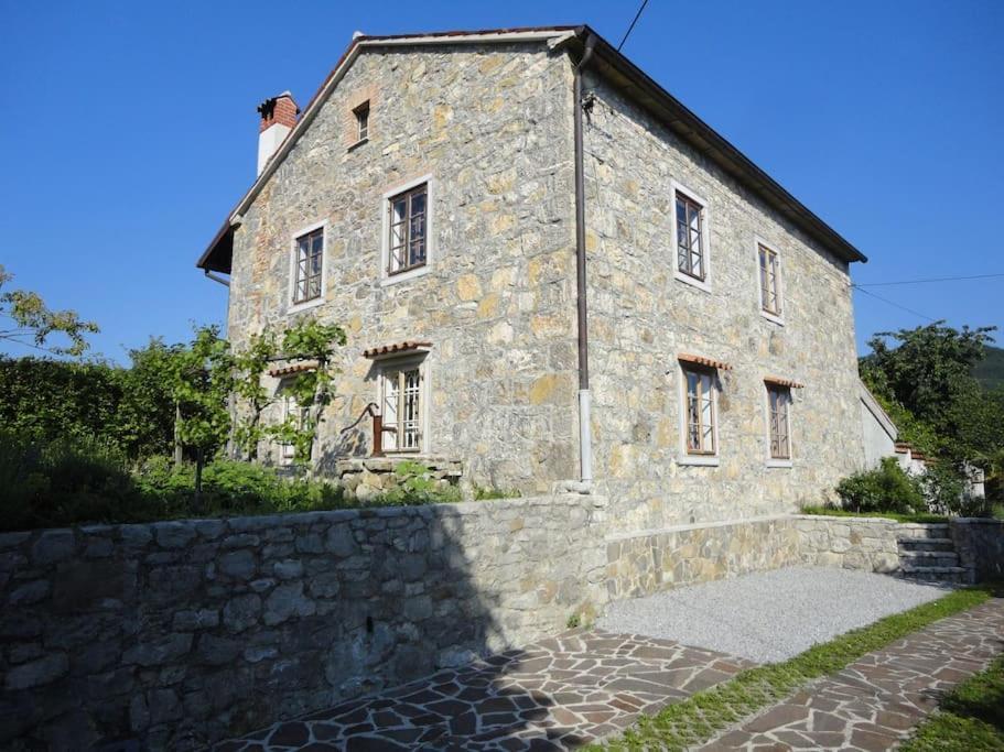 A Lovely House In Vipava Valley Εξωτερικό φωτογραφία